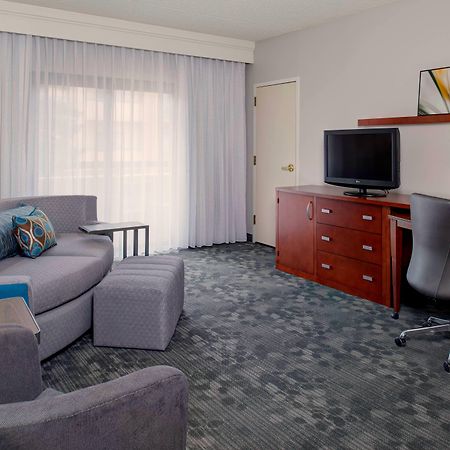 Sonesta Select Kansas City Airport Tiffany Springs Bagian luar foto