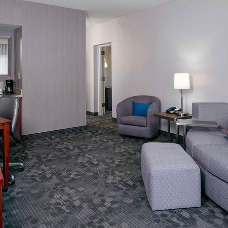 Sonesta Select Kansas City Airport Tiffany Springs Bagian luar foto
