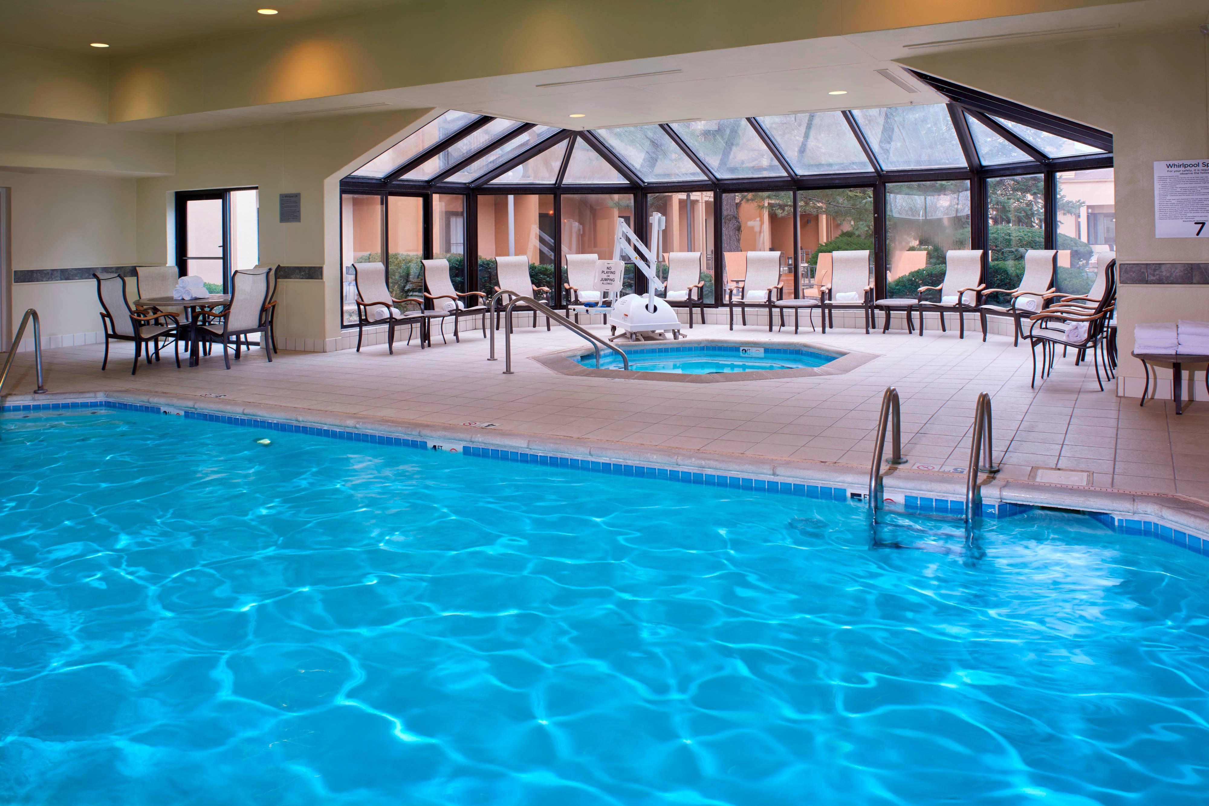 Sonesta Select Kansas City Airport Tiffany Springs Bagian luar foto